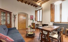Dafne Apartment By Mamo Florence